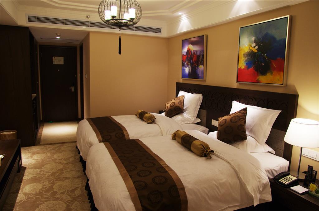 Royal Run Hotel Liaocseng Szoba fotó